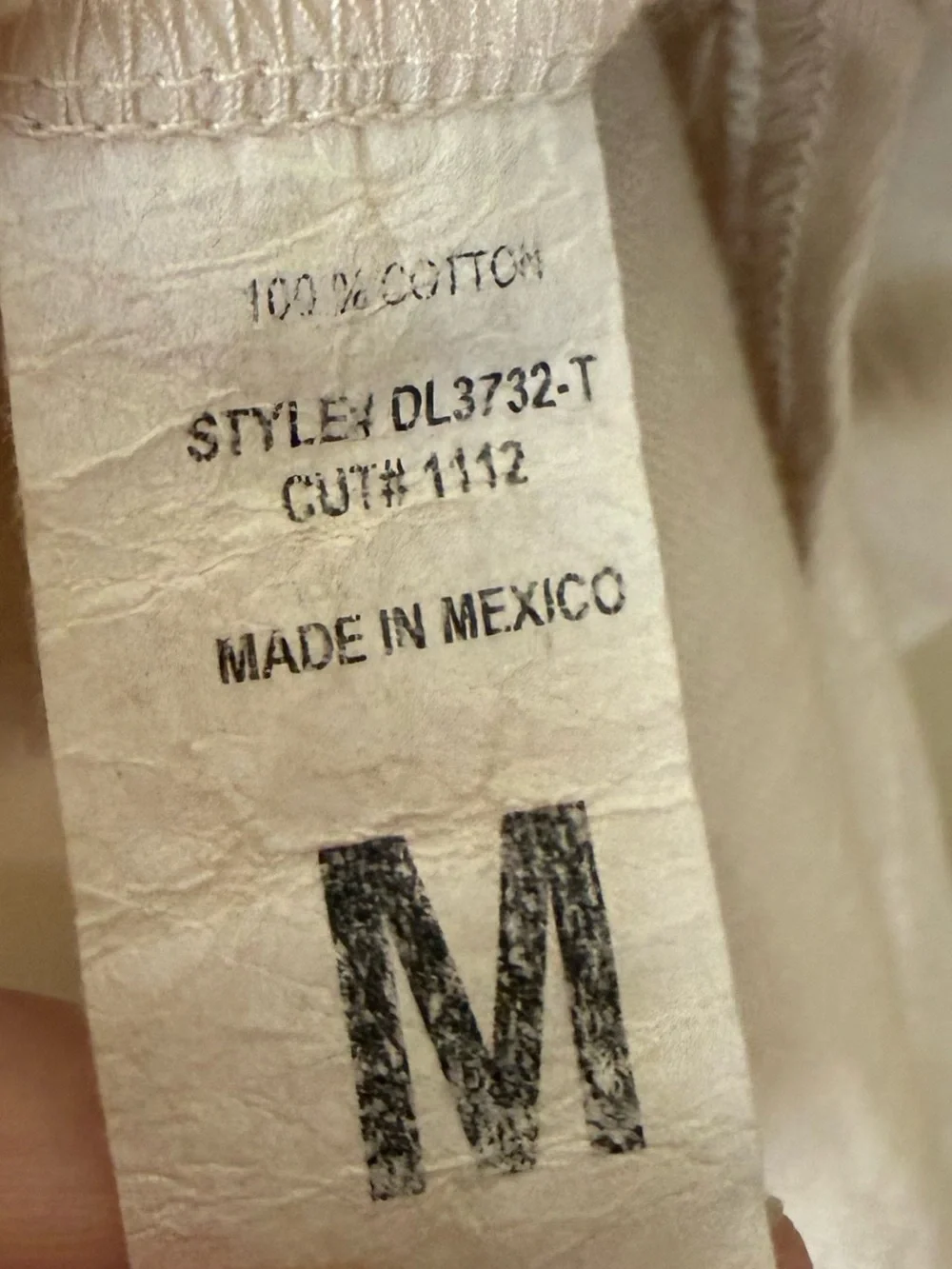 NWT I Love Linen Iron White Man Distressed Tee Size Medium - Picture 6 of 6